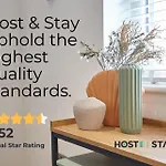 Host & - Wardman Crescent 度假居 雷德卡