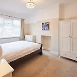 Host & - Wardman Crescent 度假居