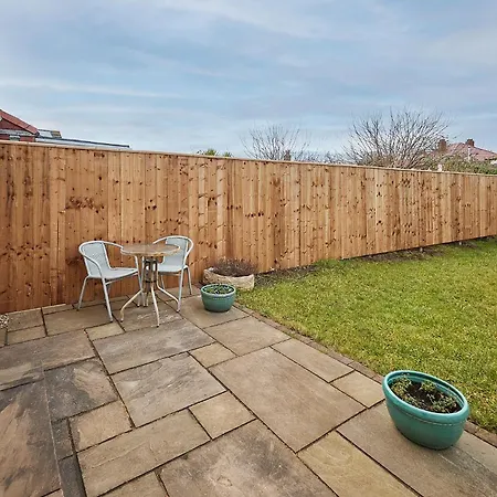 Host & - Wardman Crescent 펜션 *