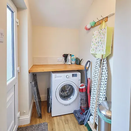 Host & - Wardman Crescent Redcar